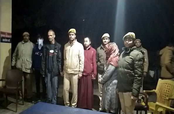 महराजगंज: भारत-नेपाल सीमा से तीन विदेशी नागरिक गिरफ्तार