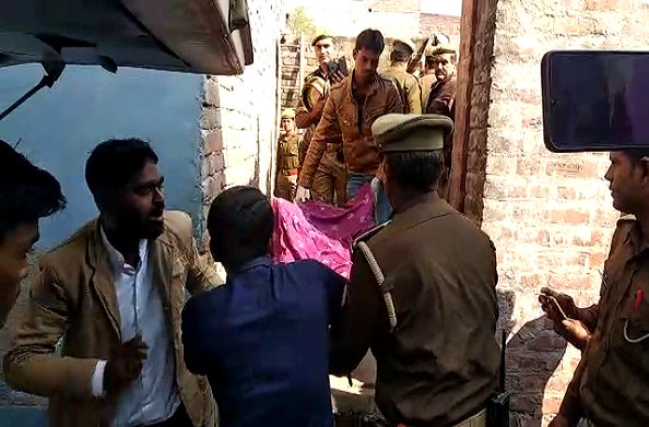 फतेहपुर: एक ही घर से बरामद हुए पांच शव… मामले की जांच में जुटी पुलिस