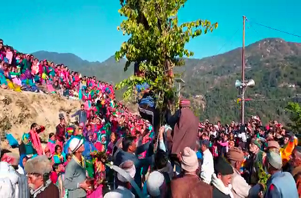 घनसाली: ढुंग गांव में पांडव नृत्य का समापन … श्रद्धालुओं ने लिया पांडवों का आशीर्वाद