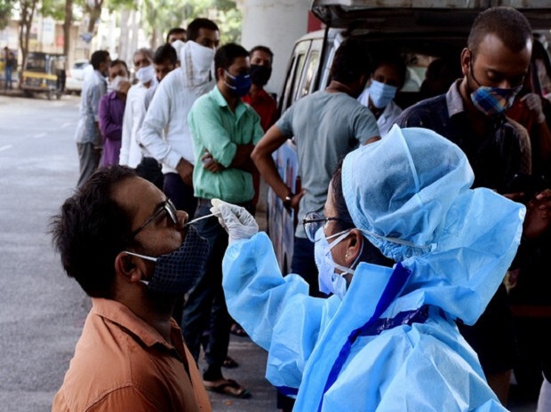 उत्तराखंड: बीते 24 घंटे में उत्तराखंड में 3658 लोग कोरोना वायरस से संक्रमित मिले,8006 लोग हुए स्वस्थ