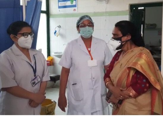 बाजपुर के सामुदायिक स्वास्थ्य केंद्र का कुमाऊं निदेशक डॉ शैलजा भट्ट ने किया औचक निरीक्षण