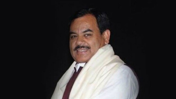 वन मंत्री डॉ हरक सिंह रावत ने प्रदेश के स्वास्थ्य महकमे को दिए 500 सिलेंडर