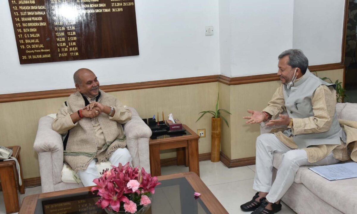 सीएम रावत ने की केंद्रीय मंत्री नरेंद्र सिंह तोमर से भेंट ,कृषि विकास योजना के सम्बन्ध में की जरूरी बातचीत