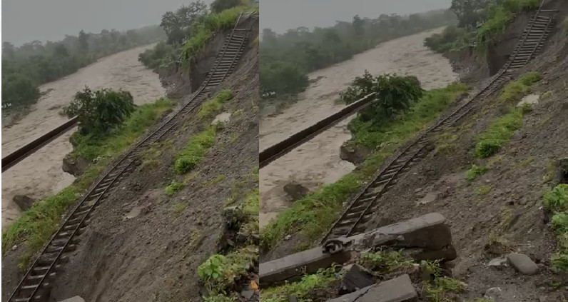 भारी बारिश के कारण काठगोदाम रेलवे ट्रैक टूटा, रेलवे ने की काठगोदाम से चलने वाली सभी ट्रेनें रद्द
