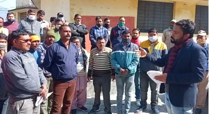 श्रीनगर : दो महीने से 200 सफाई कर्मियों को नहीं मिला वेतन, कल से सभी सफाई कर्मी हड़ताल पर