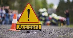 दुखद : बाजपुर में अज्ञात वाहन ने बाइक को जोरदार टक्कर मारी, मार्ग दुर्घटना में पिता पुत्र की मौत, पत्नी व दूसरा बेटा घायल