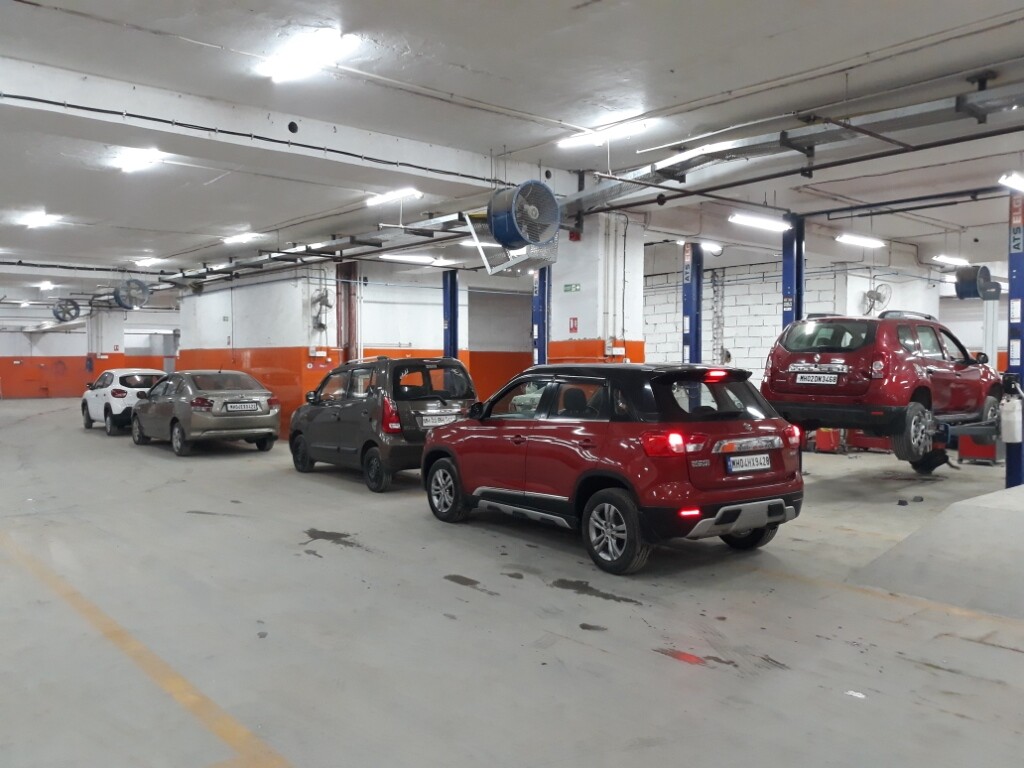 देहरादून – कारदेखो ने पुरानी कारों के लिए अपने दूसरे मेगा रिफर्बिशमेंट सेंटर का   किया उद्घाटन