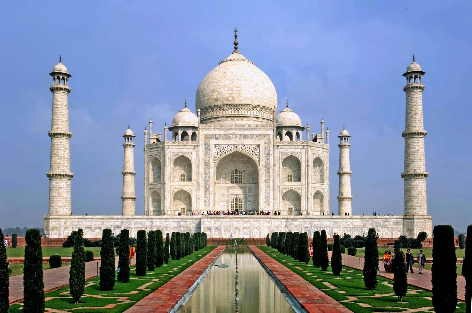 Taj Mahal के 22 कमरों का रहस्य खुलेगा? BJP नेता ने HC में दायर की याचिका, जानें- क्या मांग की
