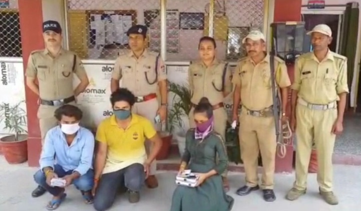 रामनगर- महिला के घर से चोरी करने के मामले में पुलिस ने एक युवती सहित 3 लोगों को किया गिरफ्तार