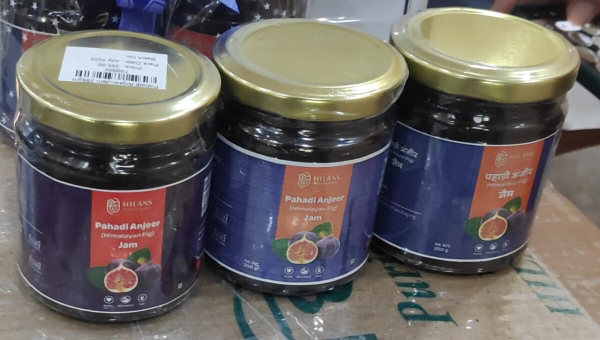 पिथौरागढ़- जिले में स्थानीय फल बेड़ू (पहाड़ी अंजीर) से तैयार जैम और चटनी उत्पाद का व्यावसायिक उत्पादन शुरू