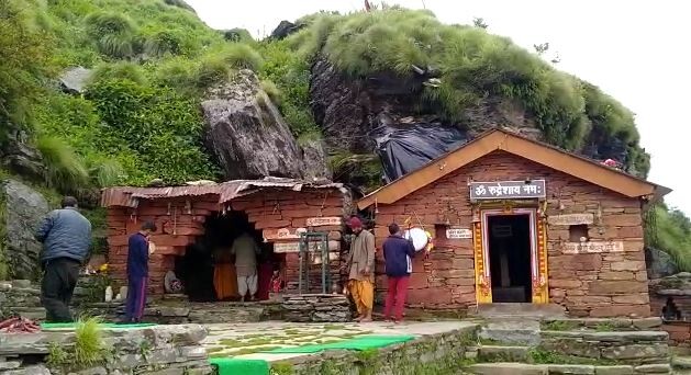 उत्तराखंड का एक ऐसा मंदिर रुद्रनाथ जहाँ केवल भगवान शिव जी के मुख की पूजा होती हैं, समुद्रतल से करीब 3600 मीटर की ऊंचाई पर स्थित है मंदिर