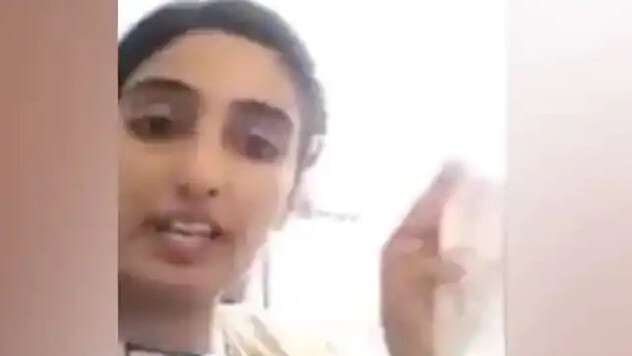 इस महिला ने पाकिस्तान की खोली पोल, पीएम से कहा ‘बच्चे को खिलाऊँ या मार दूँ’