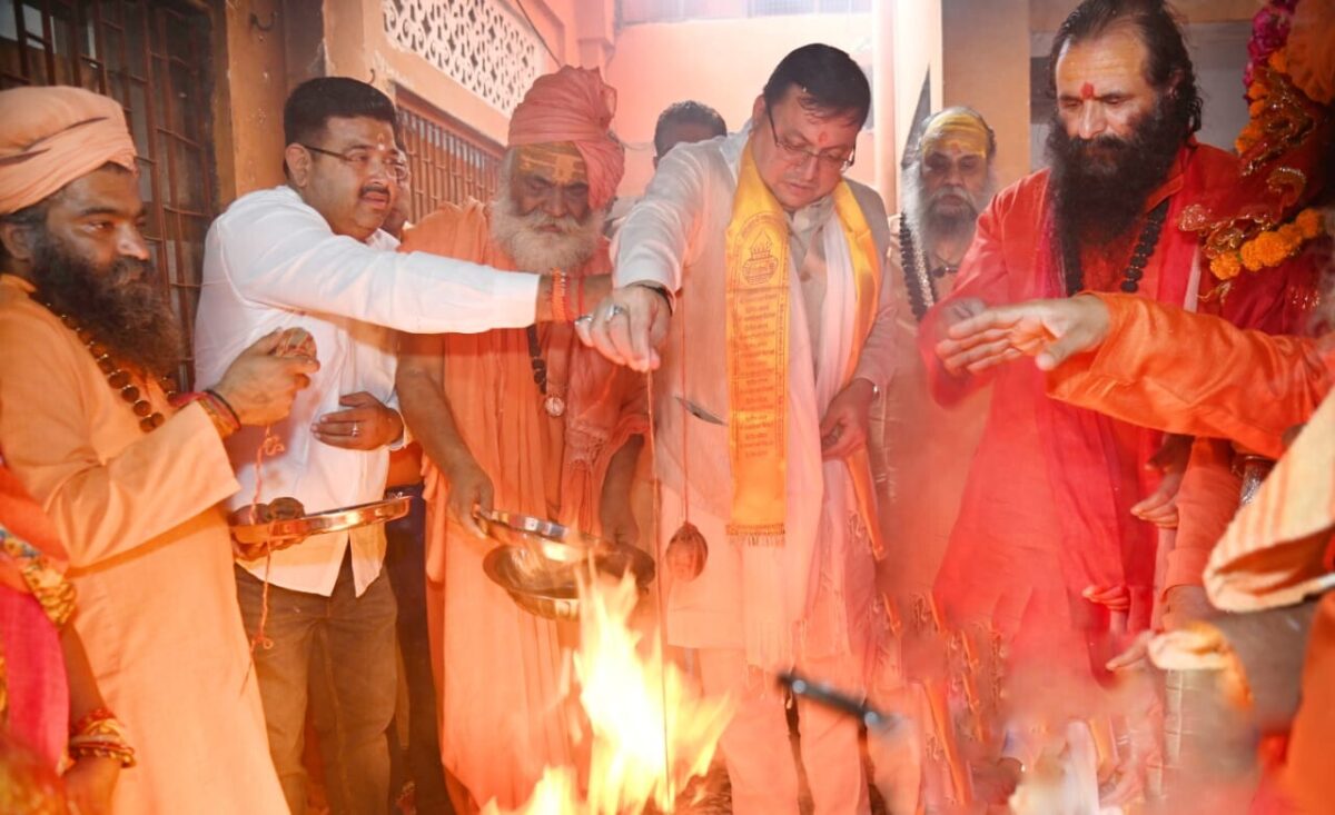 सीएम धामी ने हरिद्वार स्थित अधिष्ठात्री माया देवी मन्दिर में की पूजा-अर्चना