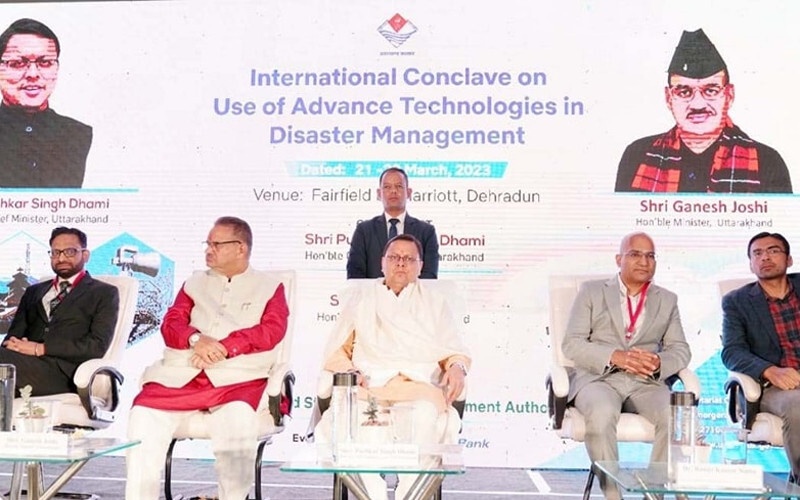 मुख्यमंत्री धामी ने आपदा प्रबंधन के लिए आधुनिक तकनीक के उपयोग पर आयोजित अंतरराष्‍ट्रीय सम्मेलन का शुभारंभ किया