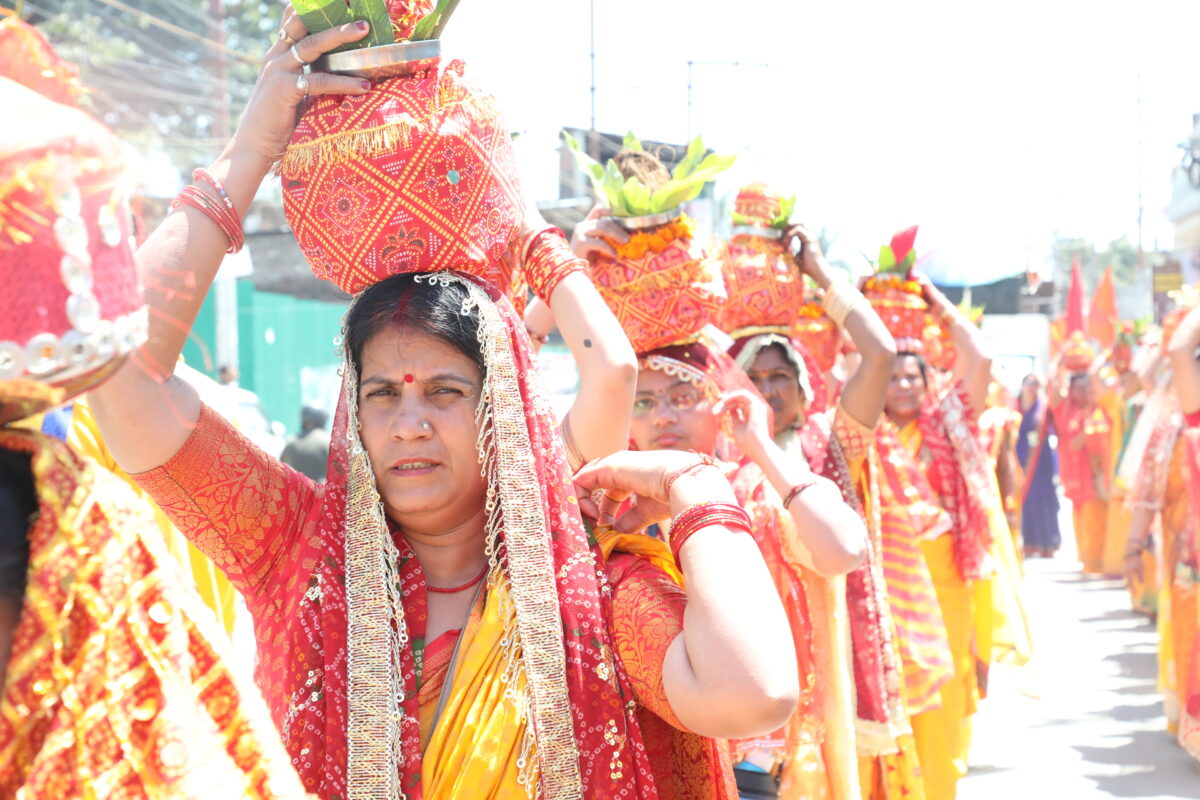 देहरादून : 9  से 15 अप्रैल श्रीमद देवी भागवत कथा का आयोजन, निकली मगल कलश यात्रा