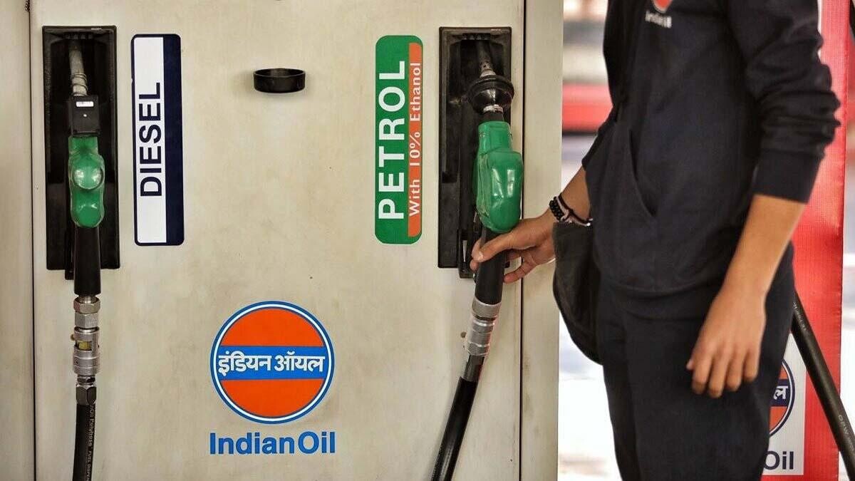 Petrol Diesel Price Today: कच्चे तेल की कीमतों में गिरावट, जानें क्या है आपके शहर में पेट्रोल-डीजल के दाम