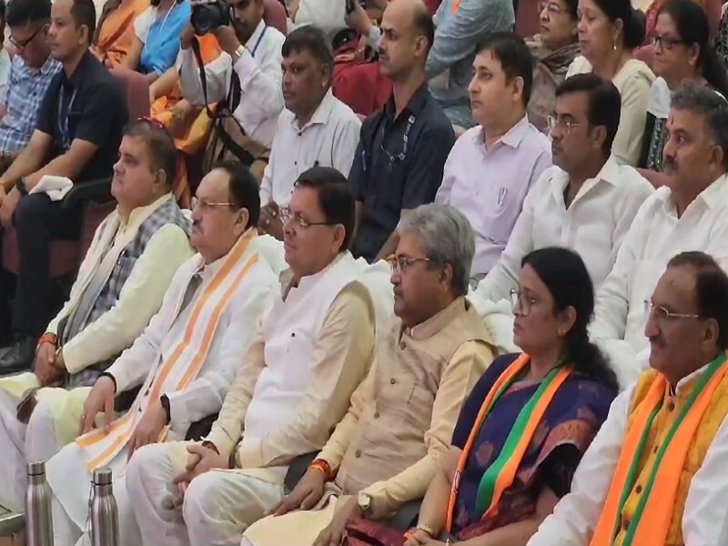 भाजपा राष्ट्रीय अध्यक्ष जेपी नड्डा, सीएम धामी ने विधायकों के साथ सुनी पीएम की मन की बात