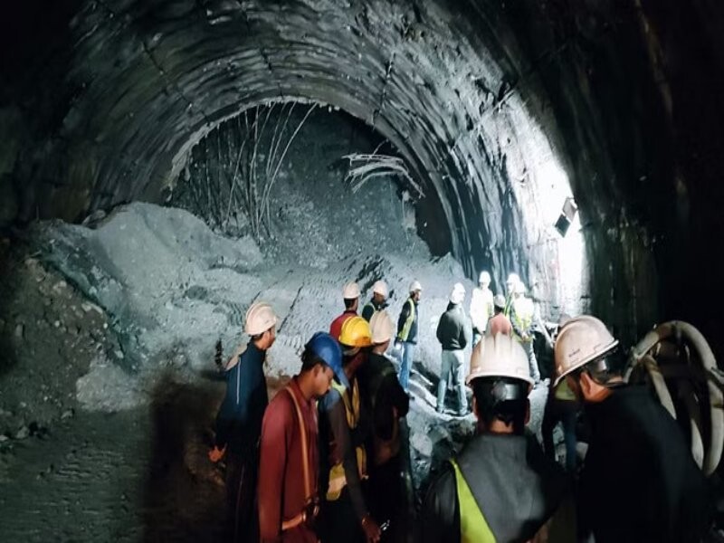 Uttarkashi Tunnel Rescue: महज पांच मीटर दूरी पर हैं श्रमिक, जल्द आ सकते हैं बाहर