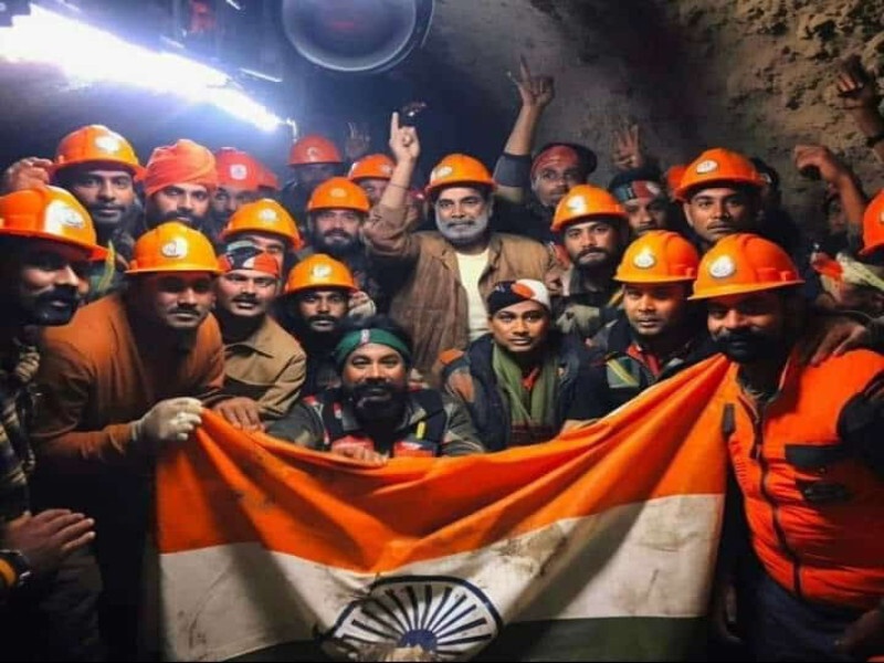 Uttarkashi Tunnel Collapse: 17 दिन बाद टूटी मुश्किलों की चट्टान, 41 मजदूरों ने जीती जिंदगी की जंग