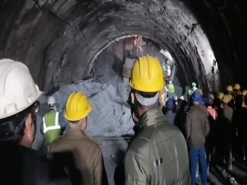 Uttarkashi Tunnel Collapse: 150 घंटे से अधिक समय से मजदूरों को नहीं मिला भोजन, हो सकती हैं कई दिक्कतें, जानिए क्या कहते हैं डॉक्टर