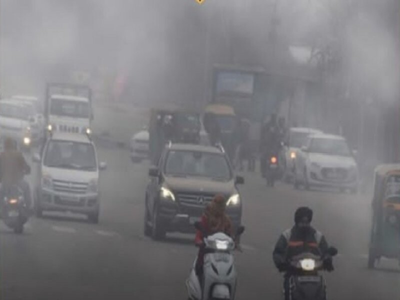 Uttarakhand Weather: शीतलहर की चपेट में उत्तराखंड, इन जिलों में आज हो सकती है बारिश