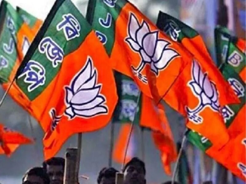 Uttarakhand BJP: विपक्ष की तू- तू, मैं-मैं में न फंसने की नसीहत, 100 दिनों में राज्य सरकार की योजनाएं हर लाभार्थी तक पहुंचेंगी