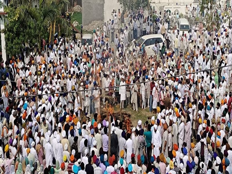 बाबा तरसेम सिंह के अंतिम संस्कार में उमड़ा जनसैलाब, श्रद्धांजलि देने उमड़ी भीड़
