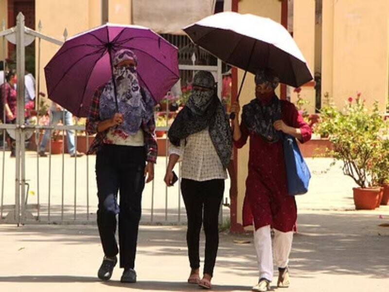 Weather Update: यूपी के 15 जिलों में हीटवेव का हाई अलर्ट जारी, दिल्‍ली में तेज हवा के आसार,कैसा रहेगा और राज्यों का हाल